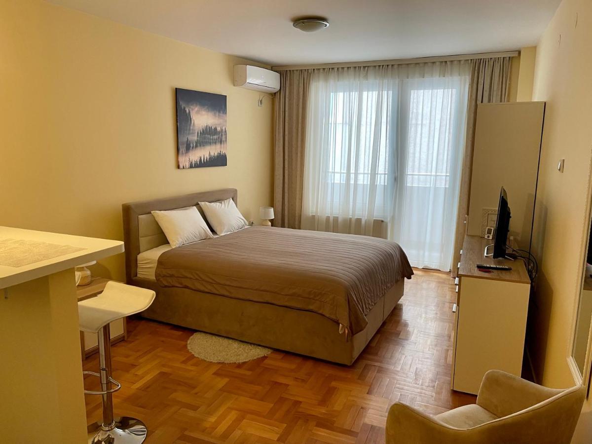 Trident Apartments 2 Ni Extérieur photo