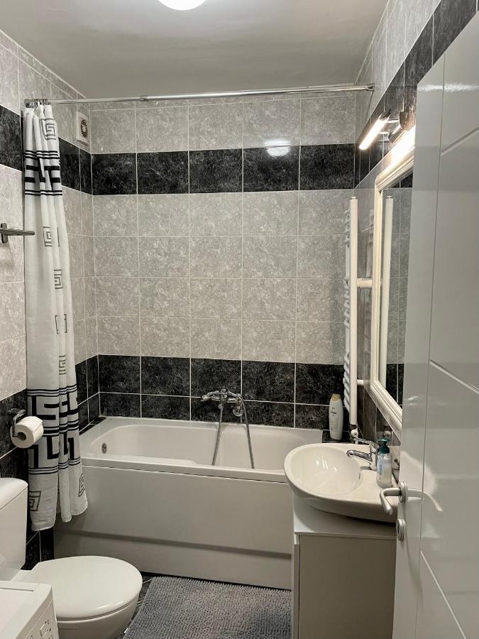 Trident Apartments 2 Ni Extérieur photo